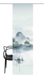 Schiebegardine Vitnam rechts 84462-6801 grün, Serie Home Wohnideen, Dekostoff in Seidenoptik, blickdicht, mit Digitaldruck: asiatische Flusslandschaft mit Boot, stimmungsvolles Motiv über ganze Vorhangfläche, Grün- und Grautöne